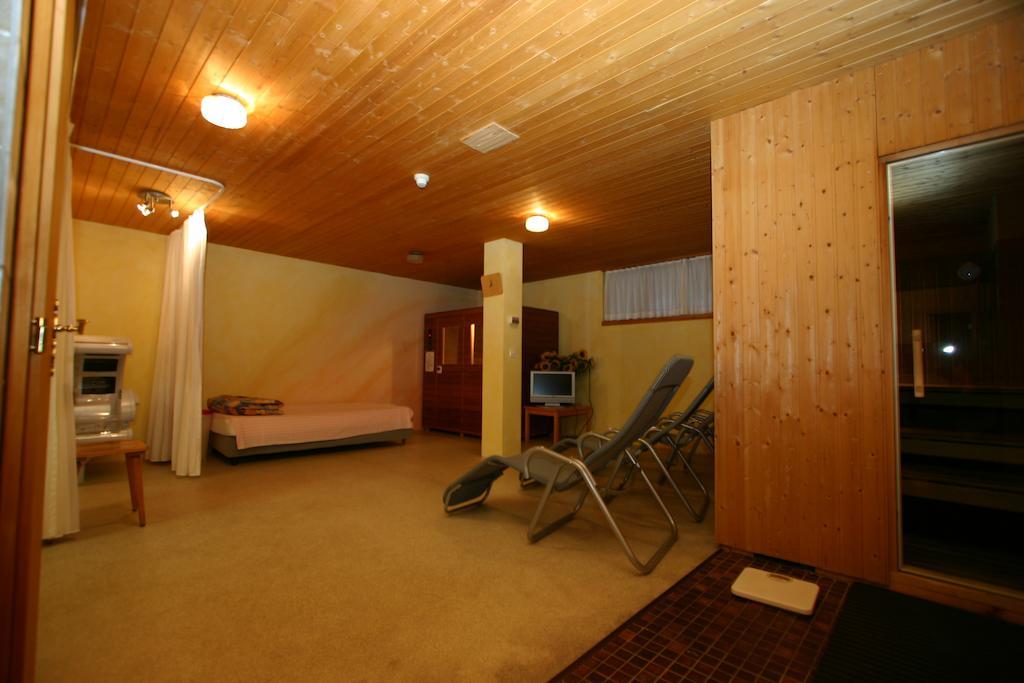 Hotel Poestli مالويه المظهر الخارجي الصورة