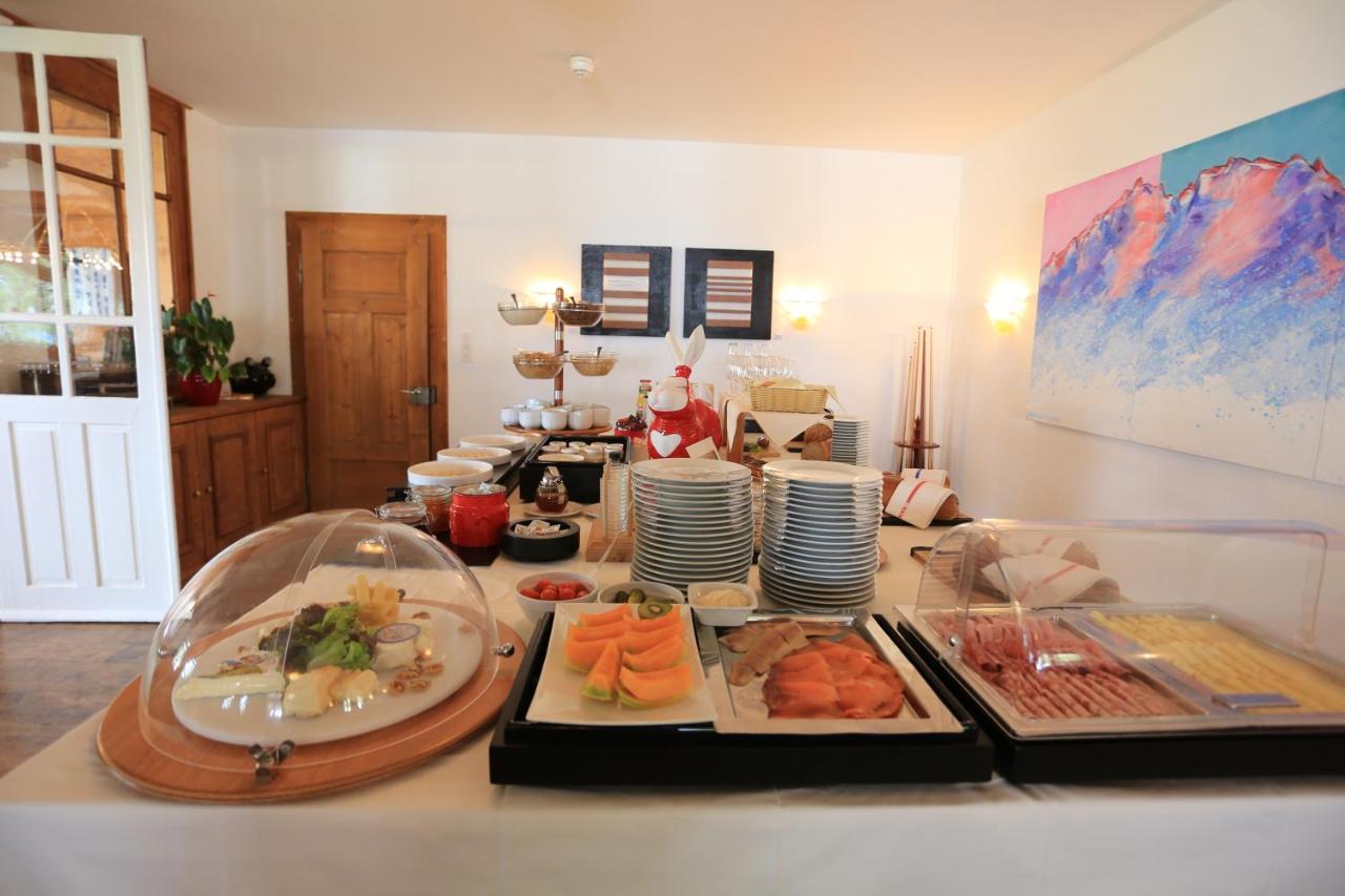 Hotel Poestli مالويه المظهر الخارجي الصورة